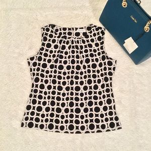 Calvin Klein women’s sleeveless top Large Blouse